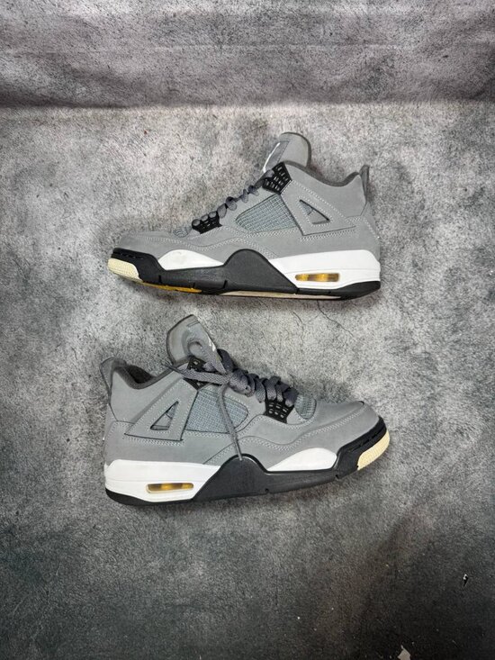 Size 7 | Jordan 4 Cool Grey No Box | Pre-Owned